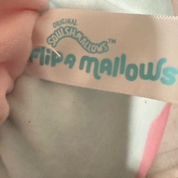 Squishmallow 12" Flip a Mallows Waylon & Trina Easter - Picture 9 of 10